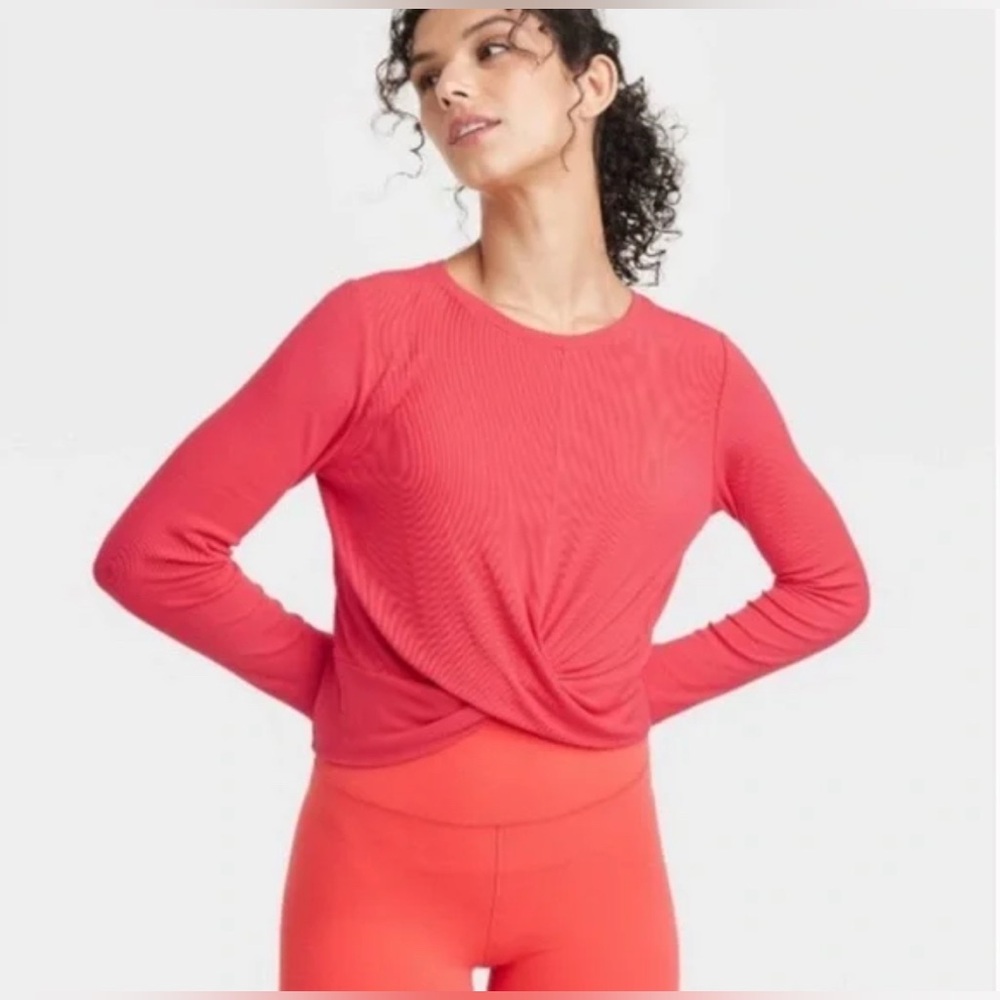 🛍️NWT All in Motion 4X Red/Coral Twist Front Ribbed  Top